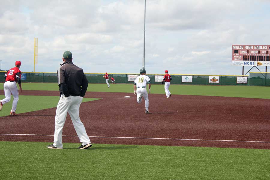 Chemistry helps boys baseball stay hot; team knocks off Liberal